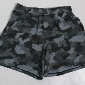 Lululemon Pace Breaker Short 5” Linerless Heritage 365 Camo Rhino Grey
